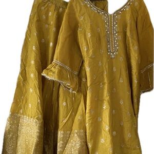 Embroidered Mustard Yellow Ethnic Tunic Set